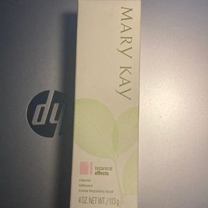 Mary kay cleanser